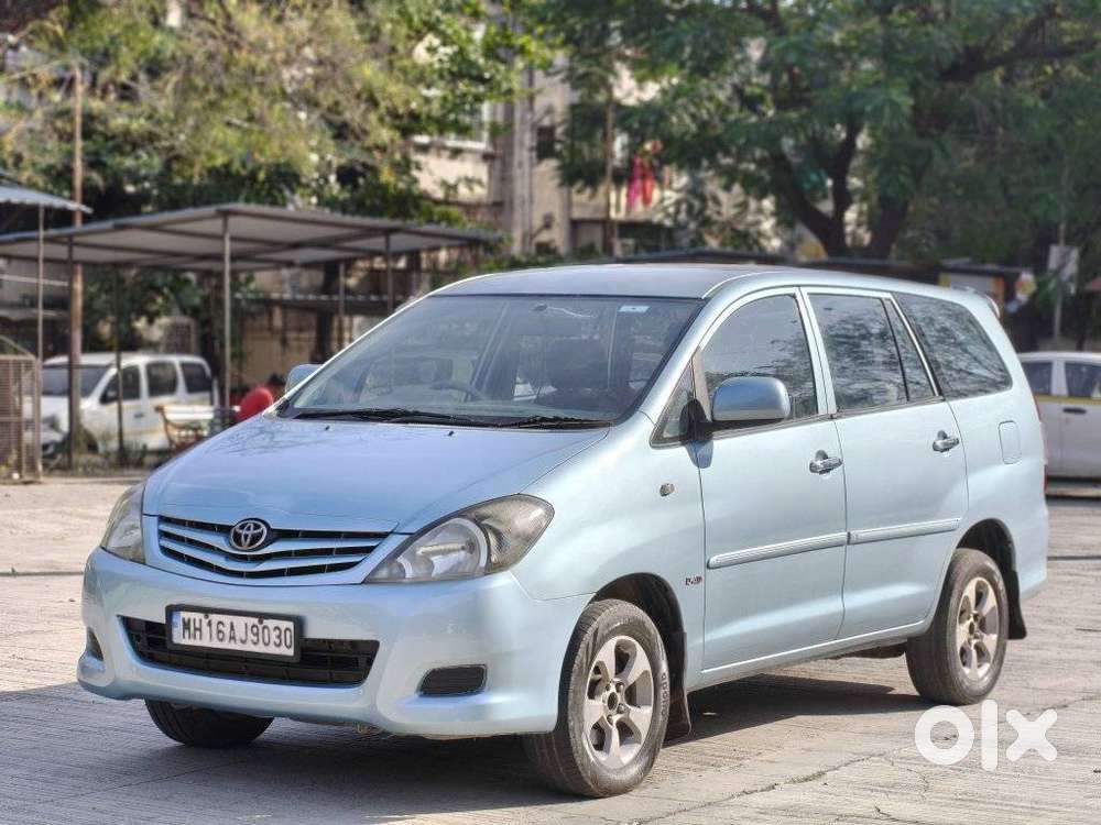 Toyota Innova 2004-2011 2.5 G4 Diesel 8-seater, 2011, Diesel