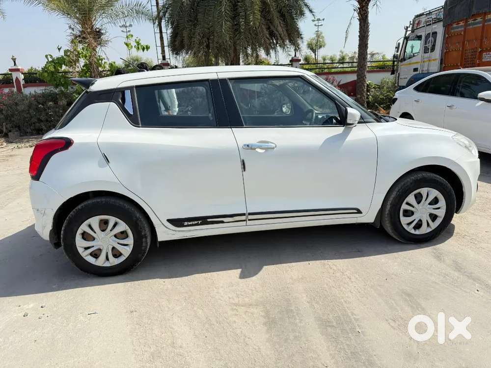 Maruti Suzuki Swift 2022 Cng & Hybrids 75000 Km Driven