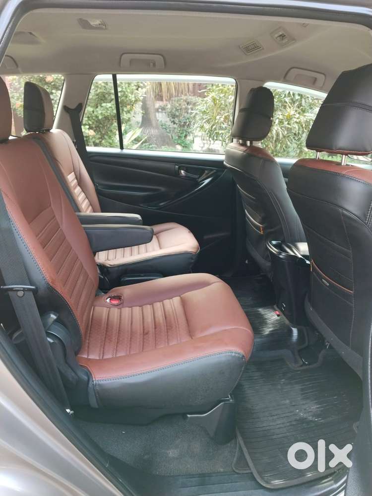 Toyota Innova Crysta