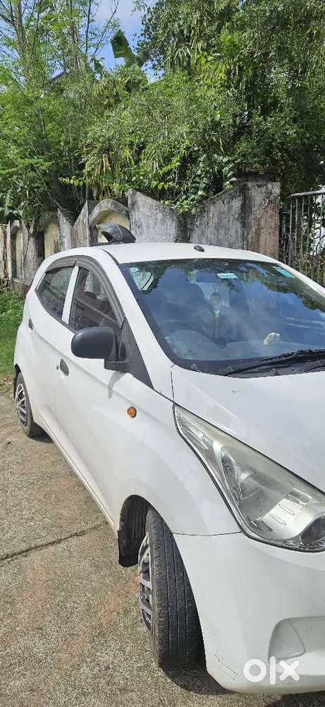 Hyundai Eon 2015 Petrol 125000 Km Driven