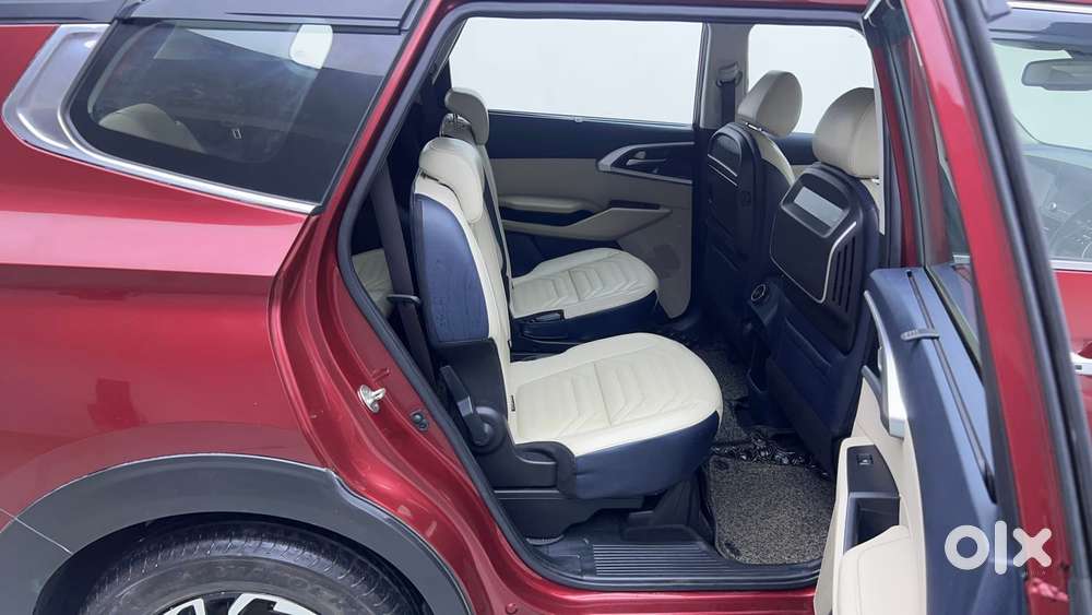 Kia Carens 1.4 Luxury Plus 6 Str, 2022, Petrol