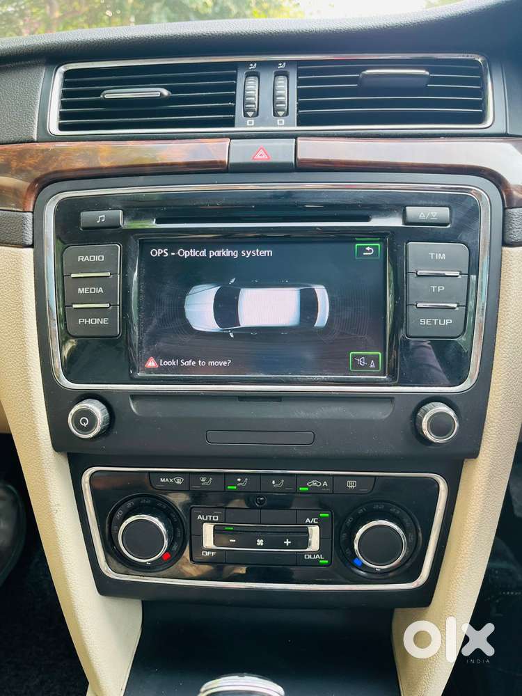 Skoda Superb 2013-2015 Elegance 1.8 Tsi At, 2015, Petrol