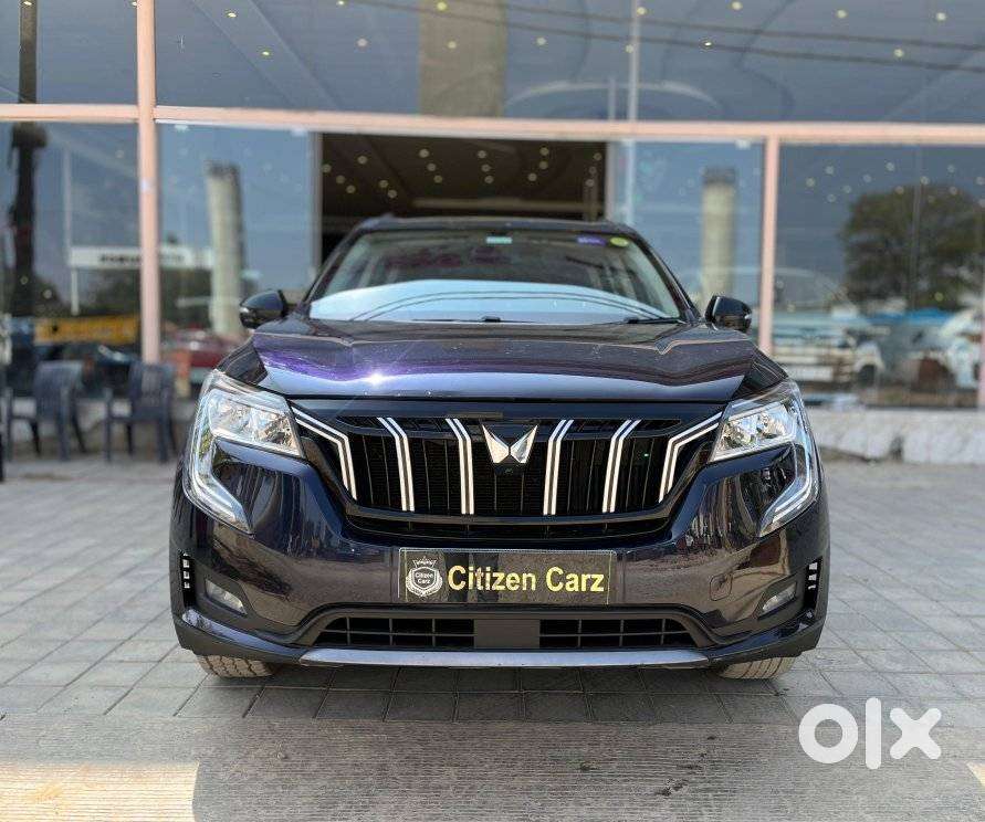 Mahindra Xuv700 2.0 Ax 3 Petrol Mt 5 Str, 2022, Petrol