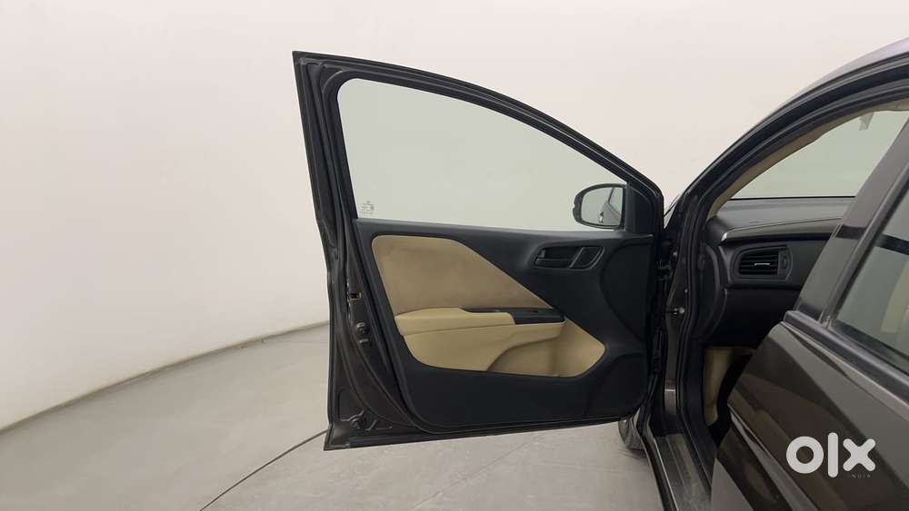 Honda City I-vtec Sv, 2015, Petrol