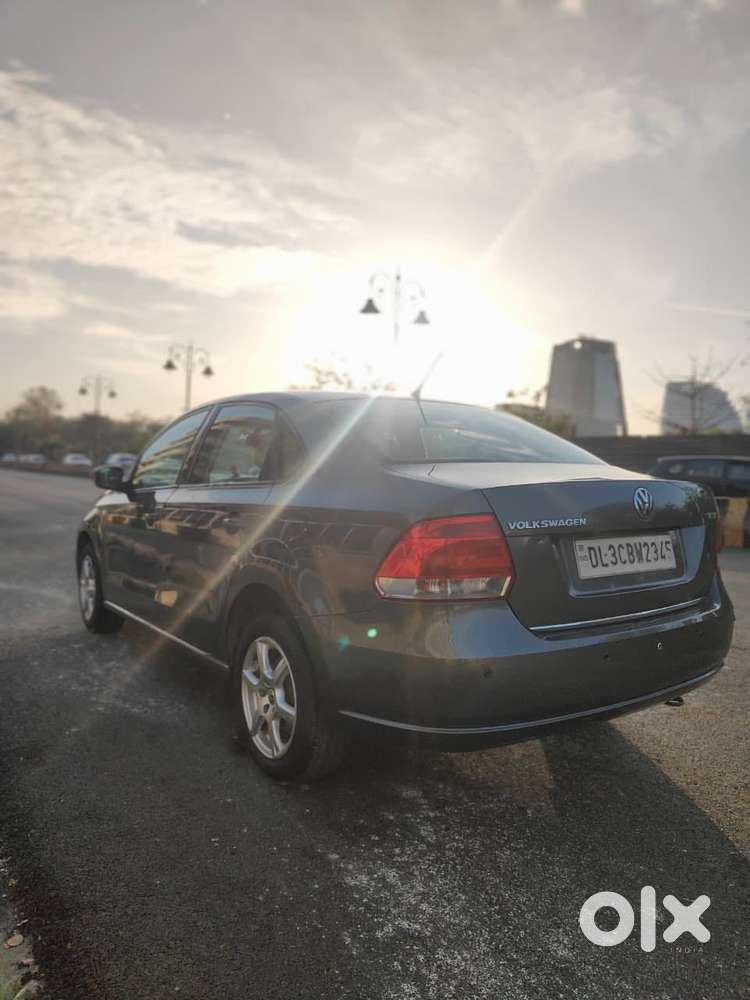 Volkswagen Vento 1.2 Tsi Highline Plus At, 2013, Petrol