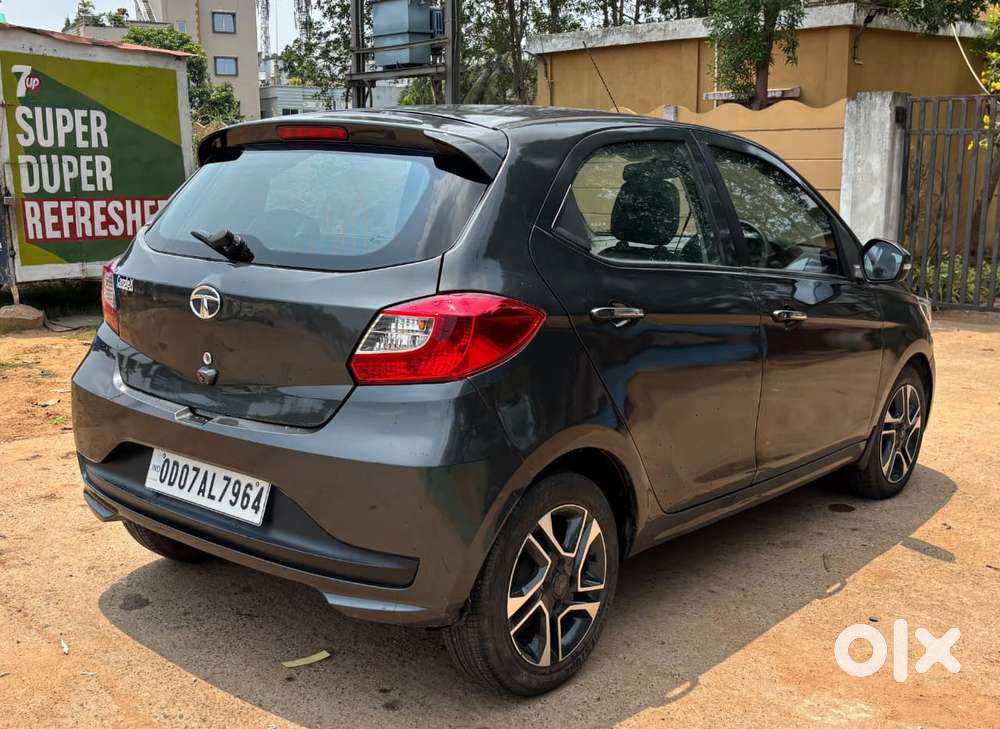 Tata Tiago Xz Opt, 2022, Petrol