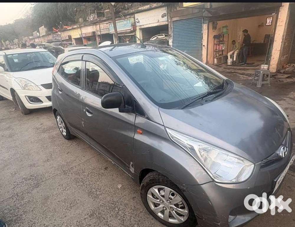 Hyundai Eon Petrol 62 Km Driven