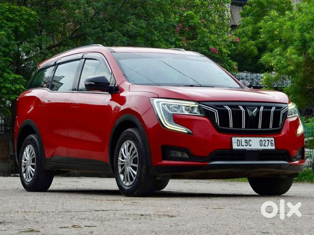Mahindra Xuv700 2.0 Ax 3 Petrol Mt 5 Str, 2022, Petrol
