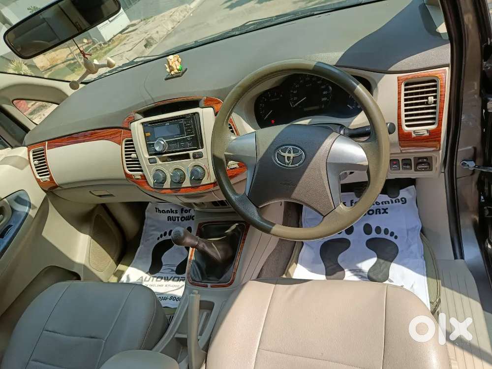 Toyota Innova 2.5 G 2014