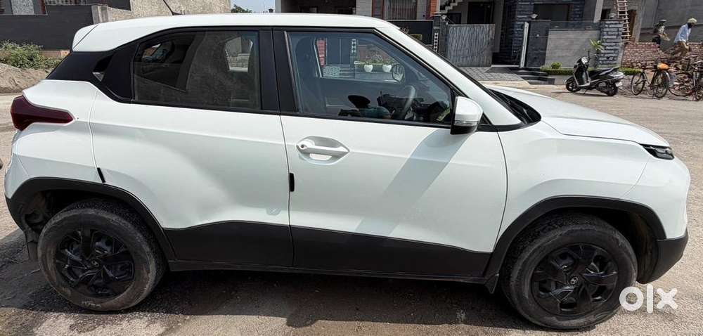 Tata Punch 2025 Petrol 10000 Km Driven