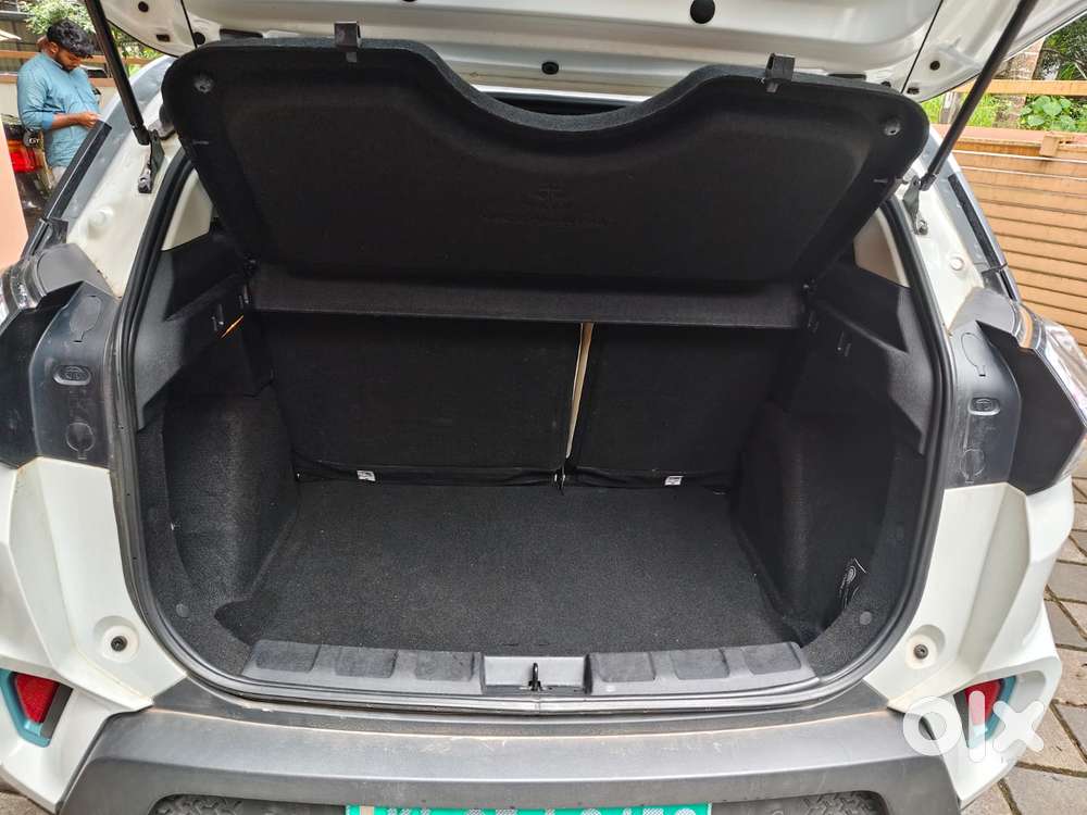 Tata Nexon Ev Max 3.3 Kw Xz Plus Lux, 2022, Electric