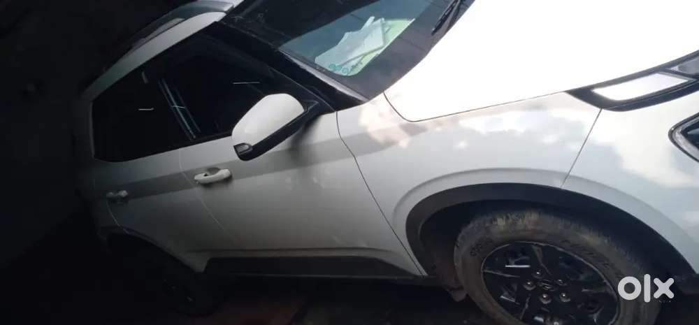 Hyundai Venue Kappa Petrol 2023 Second Top Model