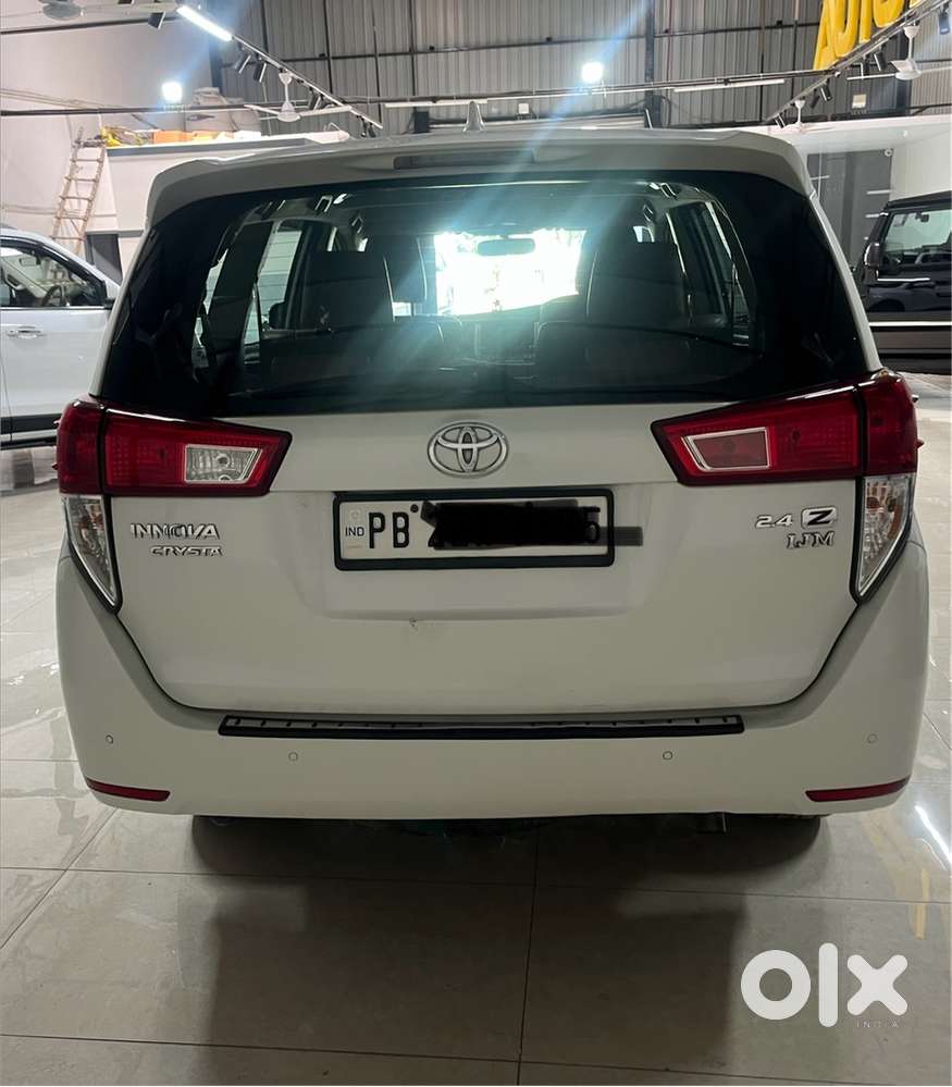 Toyota Innova Crysta 2022