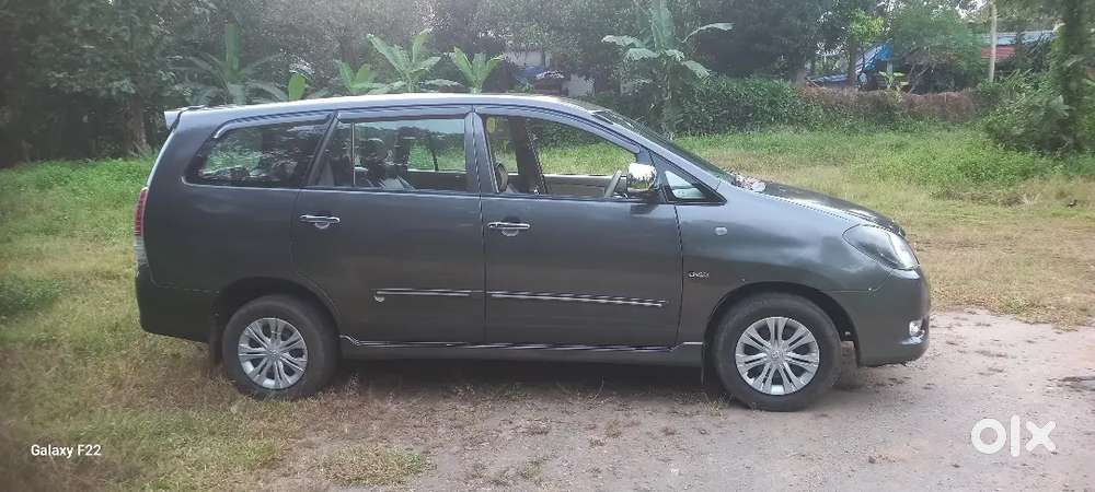 Toyota Innova Gx 2011 Diesel 4th Owner