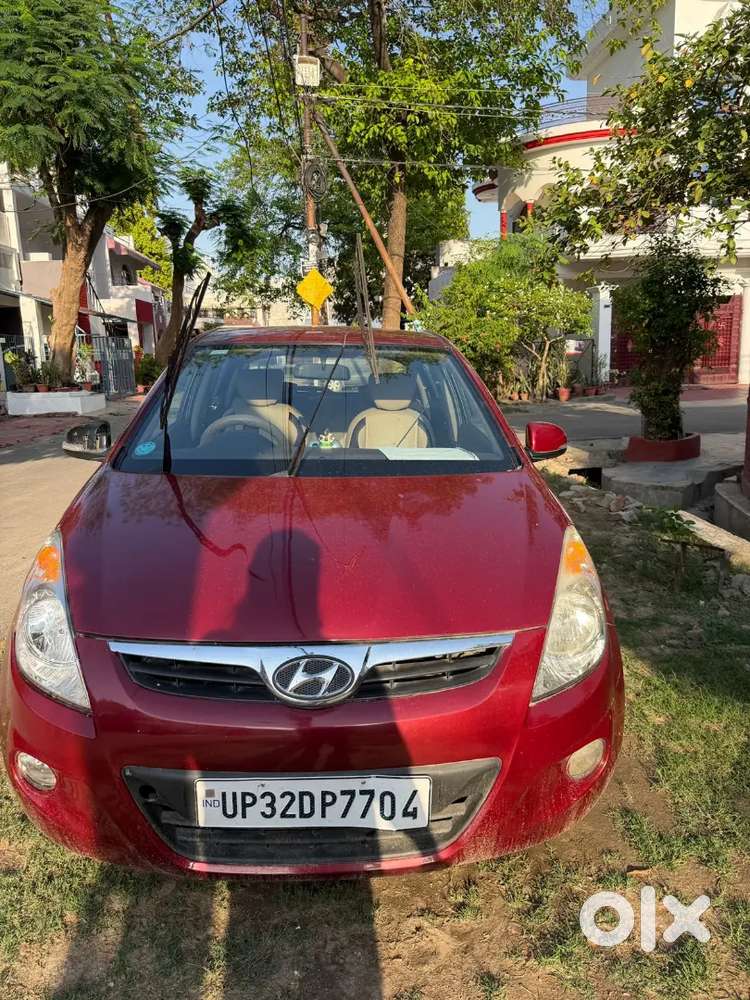 Hyundai I20 2011 Petrol 65000 Km Driven