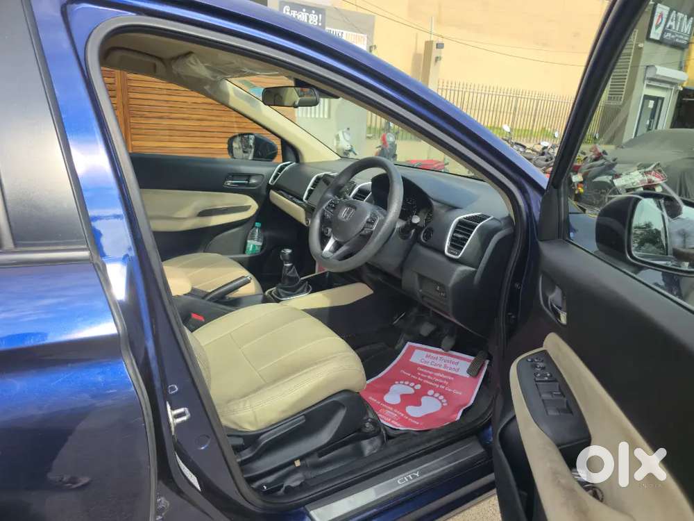 Honda City 1.5 V 2023