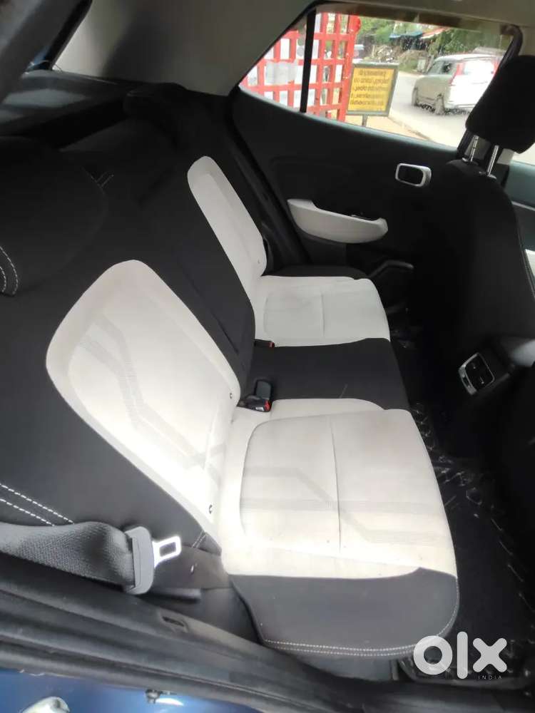 Hyundai Venue 2022 Diesel Well Maintained Sunroof With Push Button