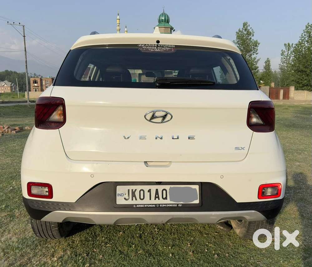 Hyundai Venue Sx (o) Ext Diesel 2022 Showroom Condition