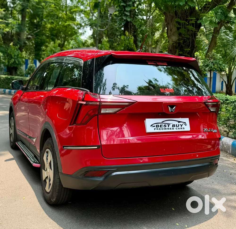 Mahindra Xuv700 2.0 Mx Petrol Mt 5 Str, 2023, Petrol