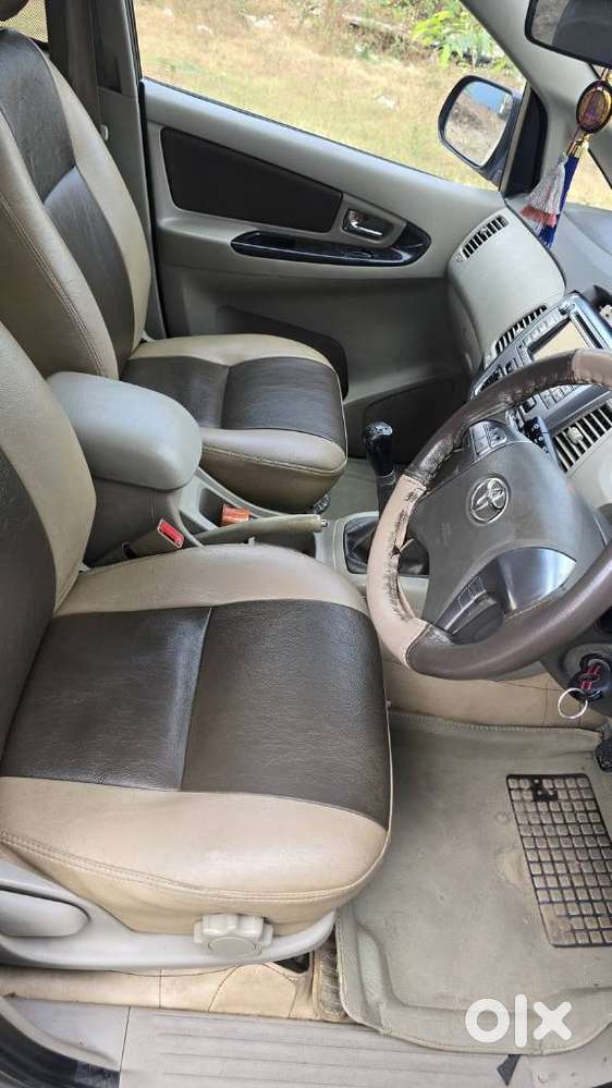 Toyota Innova 2.5 Z Diesel 7 Seater, 2014, Diesel