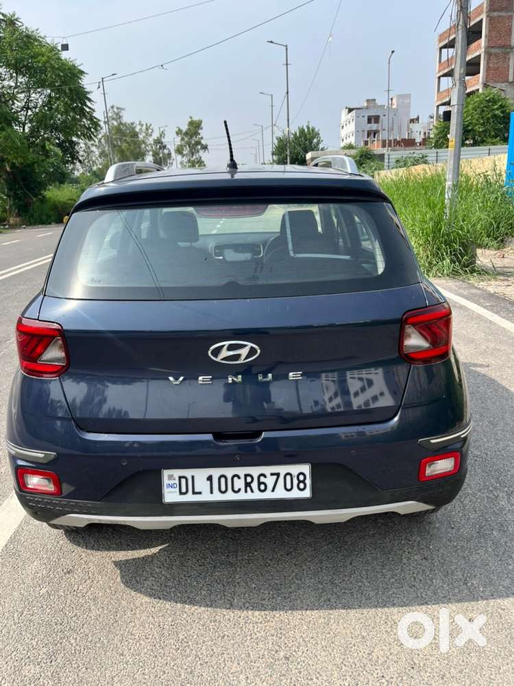 Hyundai Venue Petrol 2022