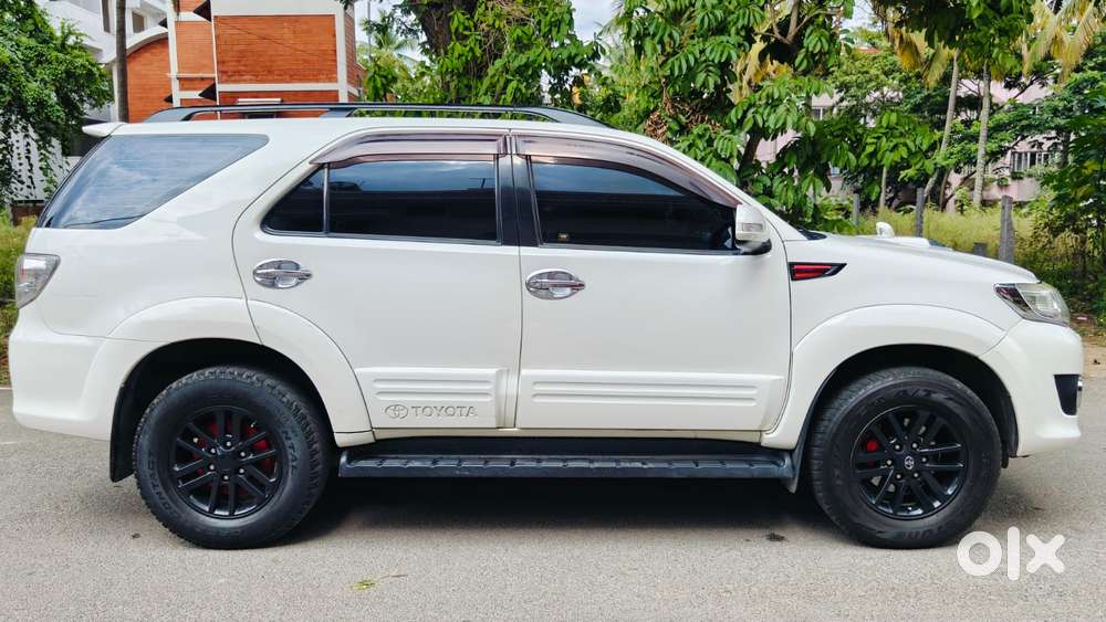 Toyota Fortuner [ ] 3.0 4x4 Mt, 2013, Diesel