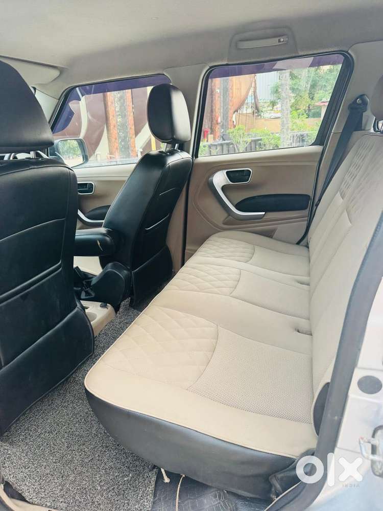 Mahindra Tuv 300 Plus P4, 2018, Diesel