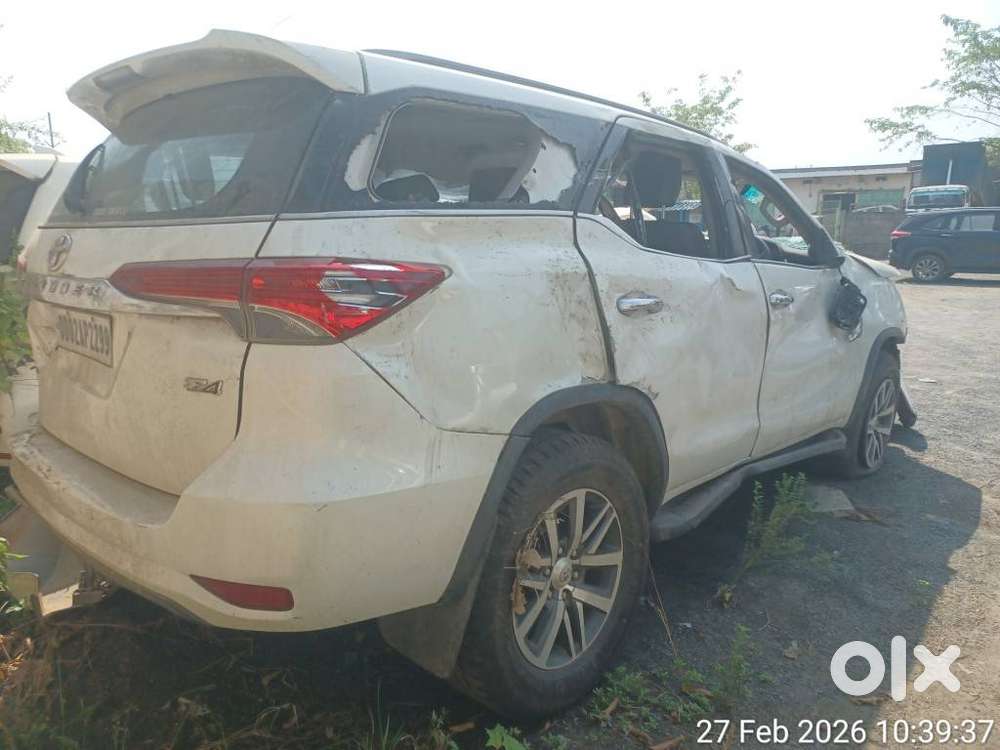 Toyota Fortuner 2017 Diesel 141507 Km Driven
