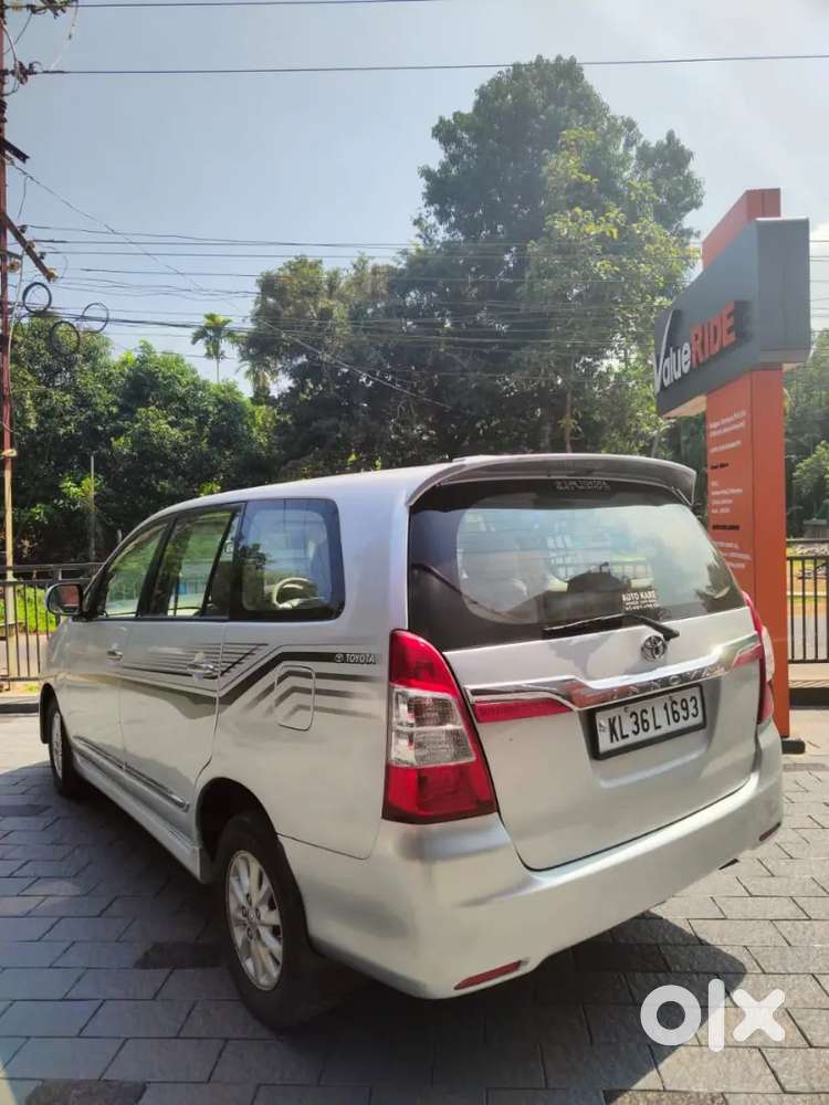 Its Good Conition Innova