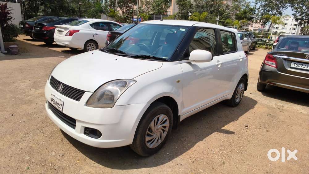 Maruti Suzuki Swift Lxi Bsiv, 2007, Petrol