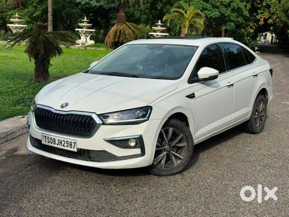 Skoda Slavia Style 1.0l Tsi At, 2022, Petrol