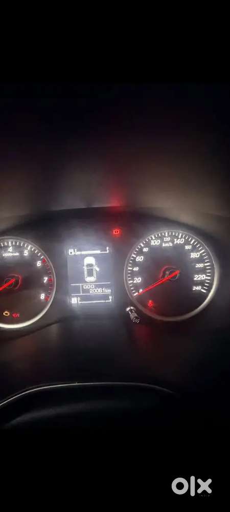 Mg Hector Plus 2022 Petrol 20000 Km Driven