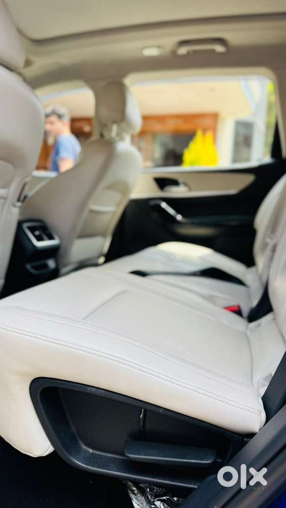 Mahindra Xuv700 2022 Model Under Warranty