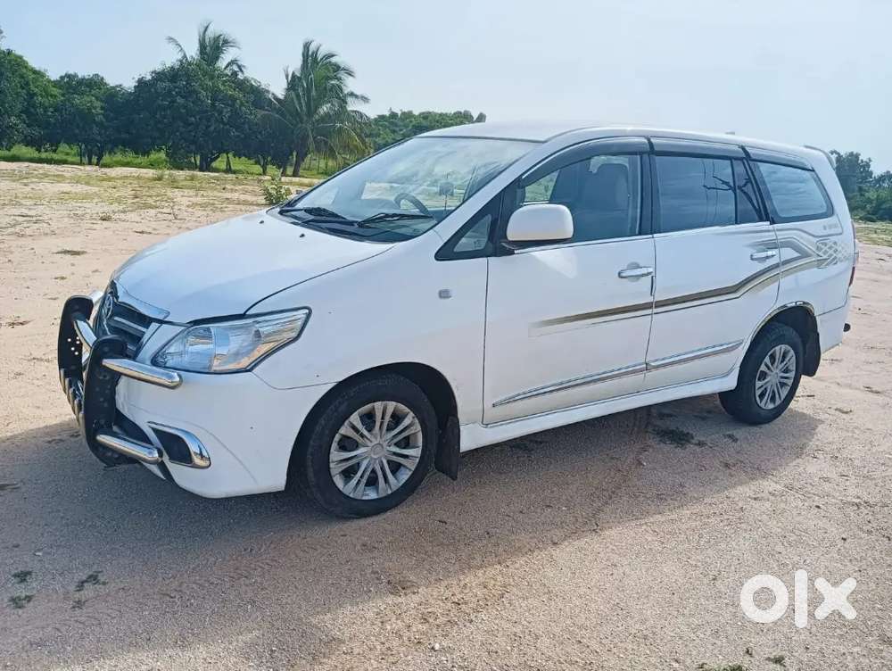 Toyota Innova 2014 Dec  Ending Model, Manual Diesel