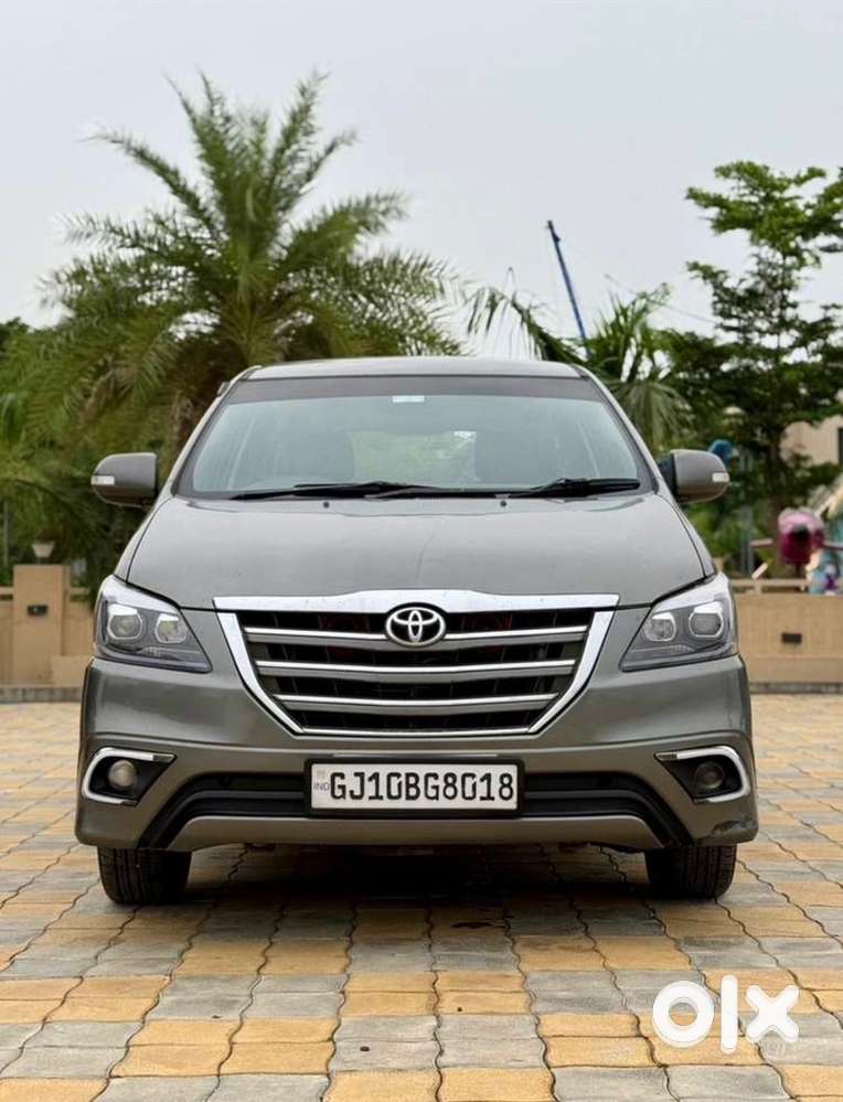 Toyota Innova 2013 Diesel 217000 Km Driven