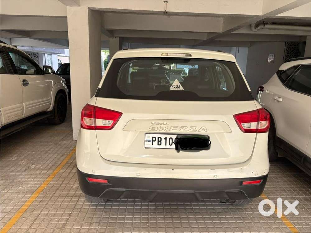 Maruti Suzuki Brezza 2017 Diesel Well Maintained