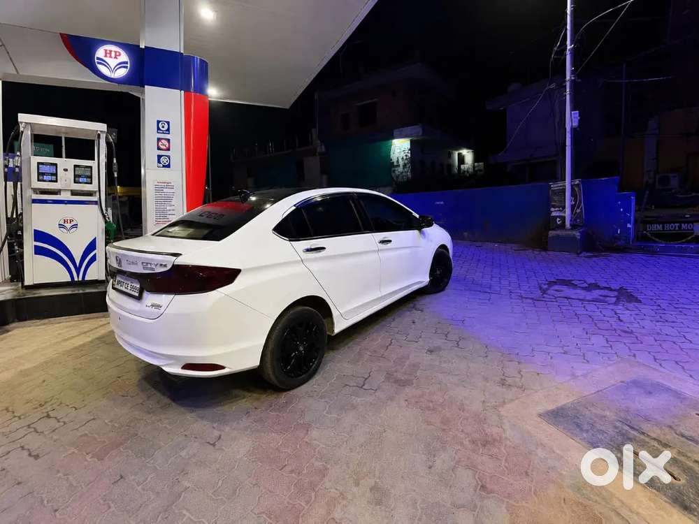Honda City Vx Automatic Petrol/cng 2017