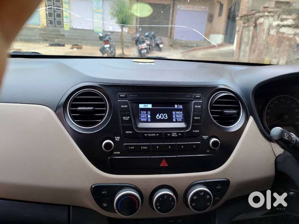 Hyundai Grand I10 Sportz, Dec 2016 Model, New Tyres, Full Insurancee
