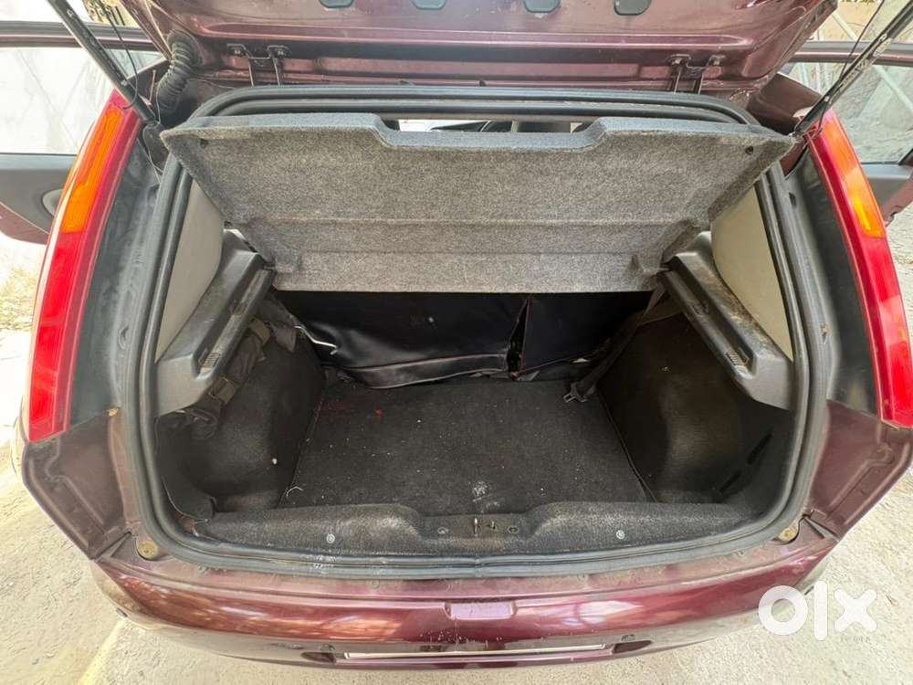 Fiat Grande Punto 2014 Diesel 80000 Km Driven