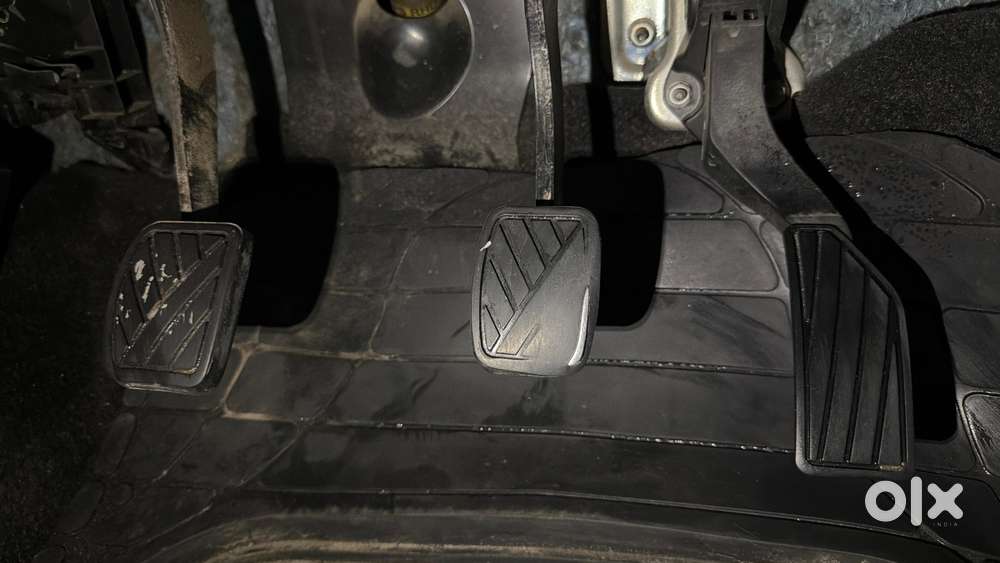 Maruti Suzuki Swift 1.2 Lxi (o), 2015, Petrol