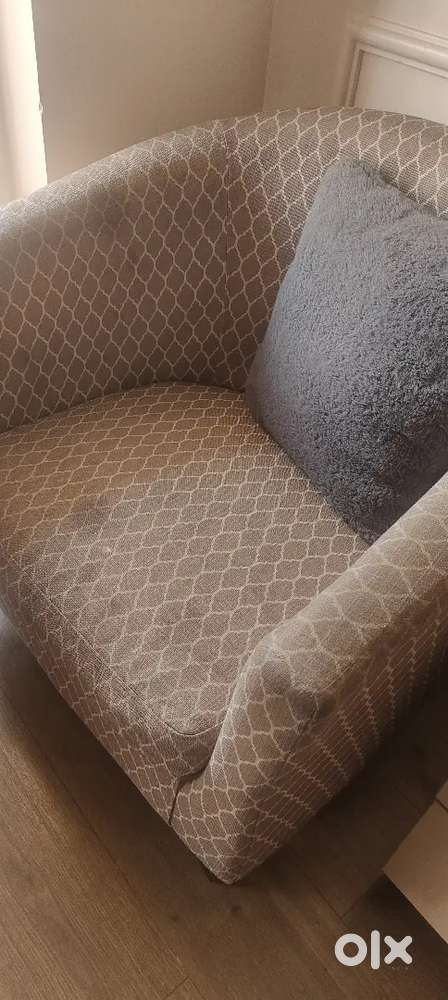 Single Sofa - Buy & Sell Used Furniture in Gurgaon | OLX