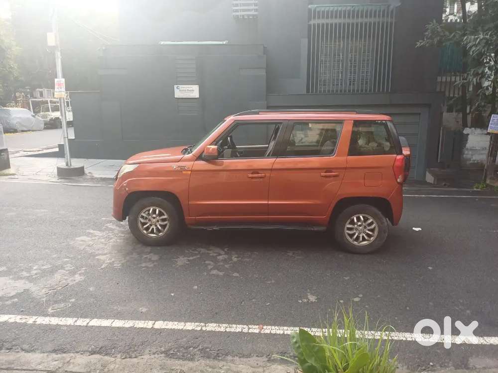 Mahindra Tuv 300 2016