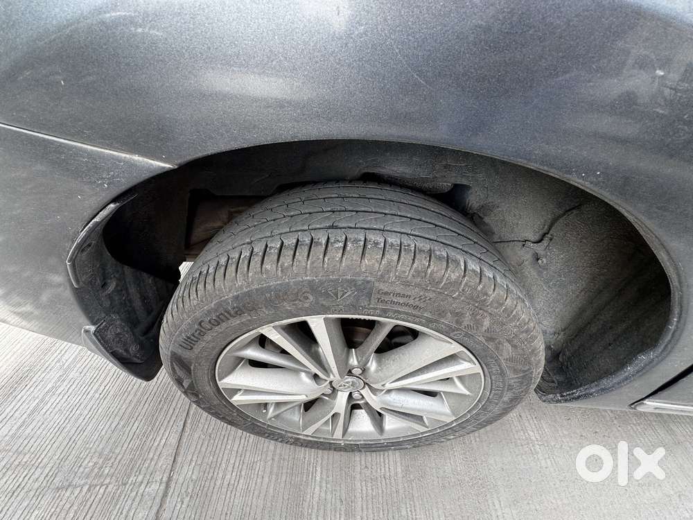 Toyota Corolla Altis