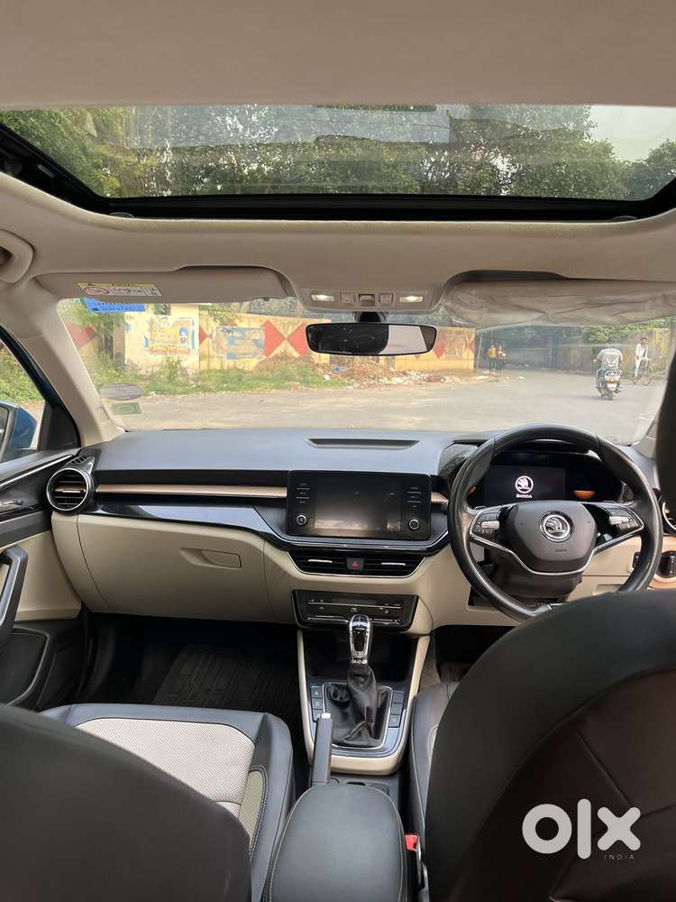 Skoda Slavia 1.0 Tsi Style At, 2022, Petrol