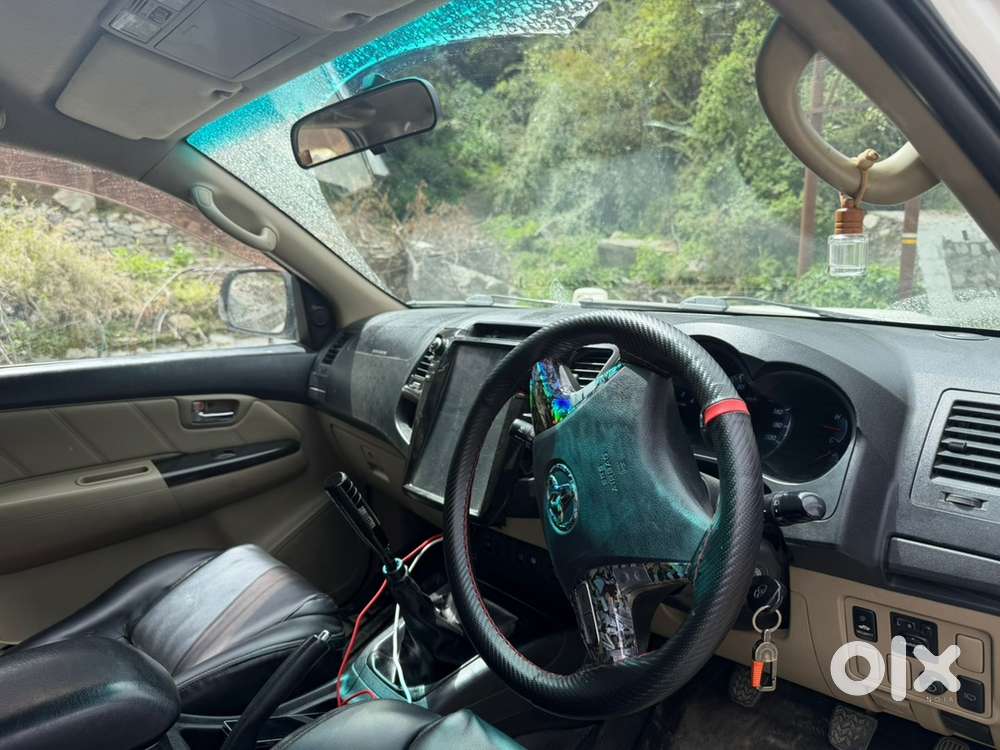 Toyota Fortuner 2014 219137 Km Driven