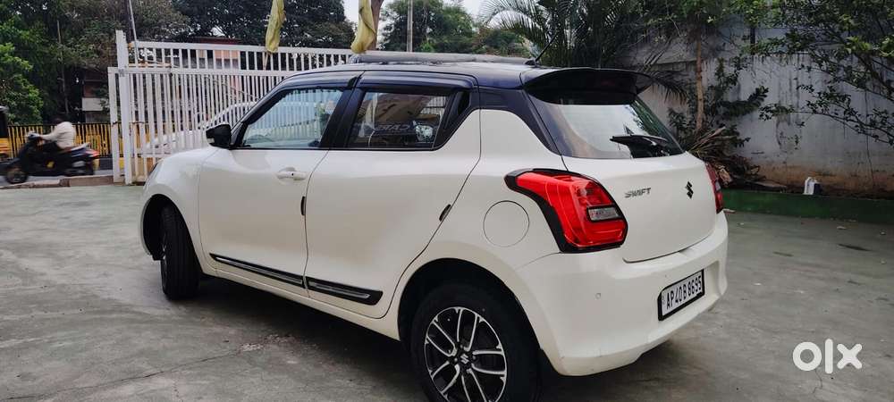 Maruti Suzuki Swift 1.3 Zxi, 2023, Petrol