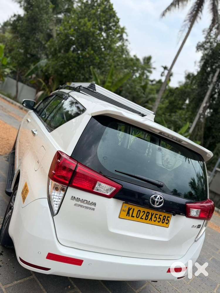 Innova Crysta 2024 -2025, 39000km