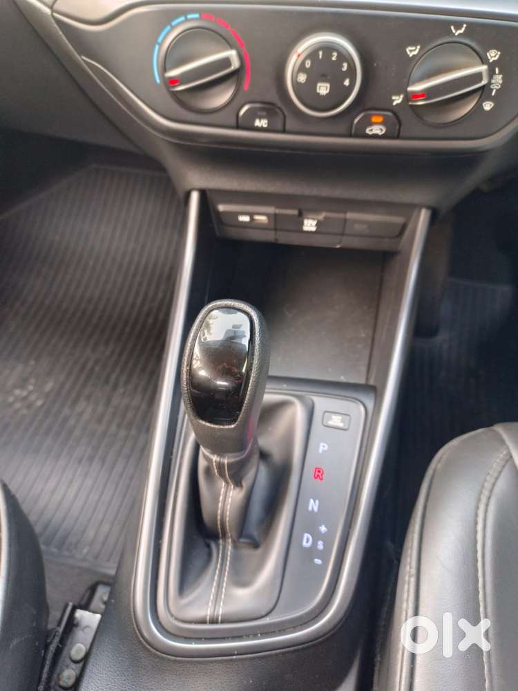 Hyundai New I20 1.2 Sportz Ivt Dual Tone, 2021, Petrol