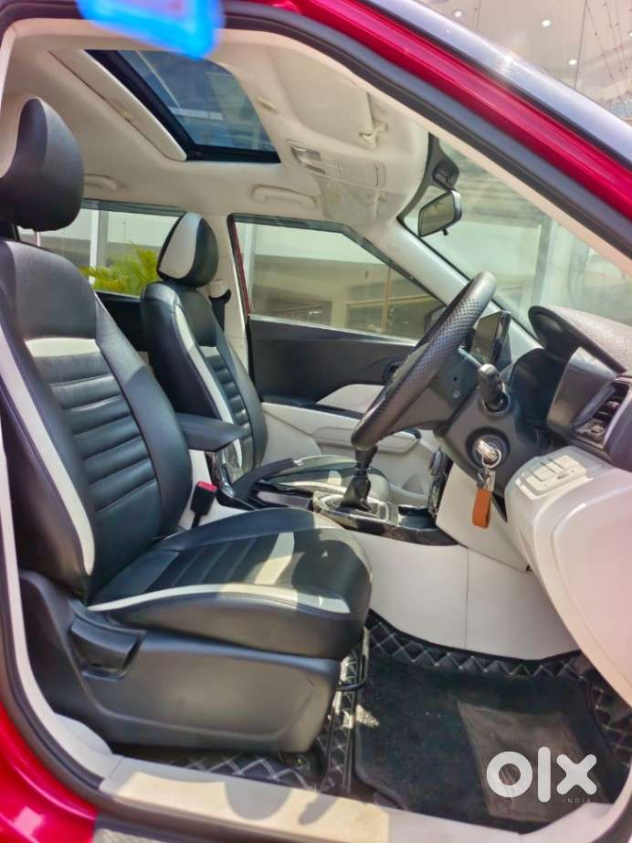 Mahindra Xuv 3xo Mx3, 2024, Petrol