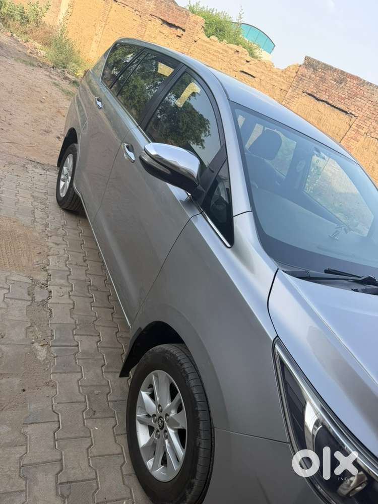 Toyota Innova Crysta 2017 Diesel Manual